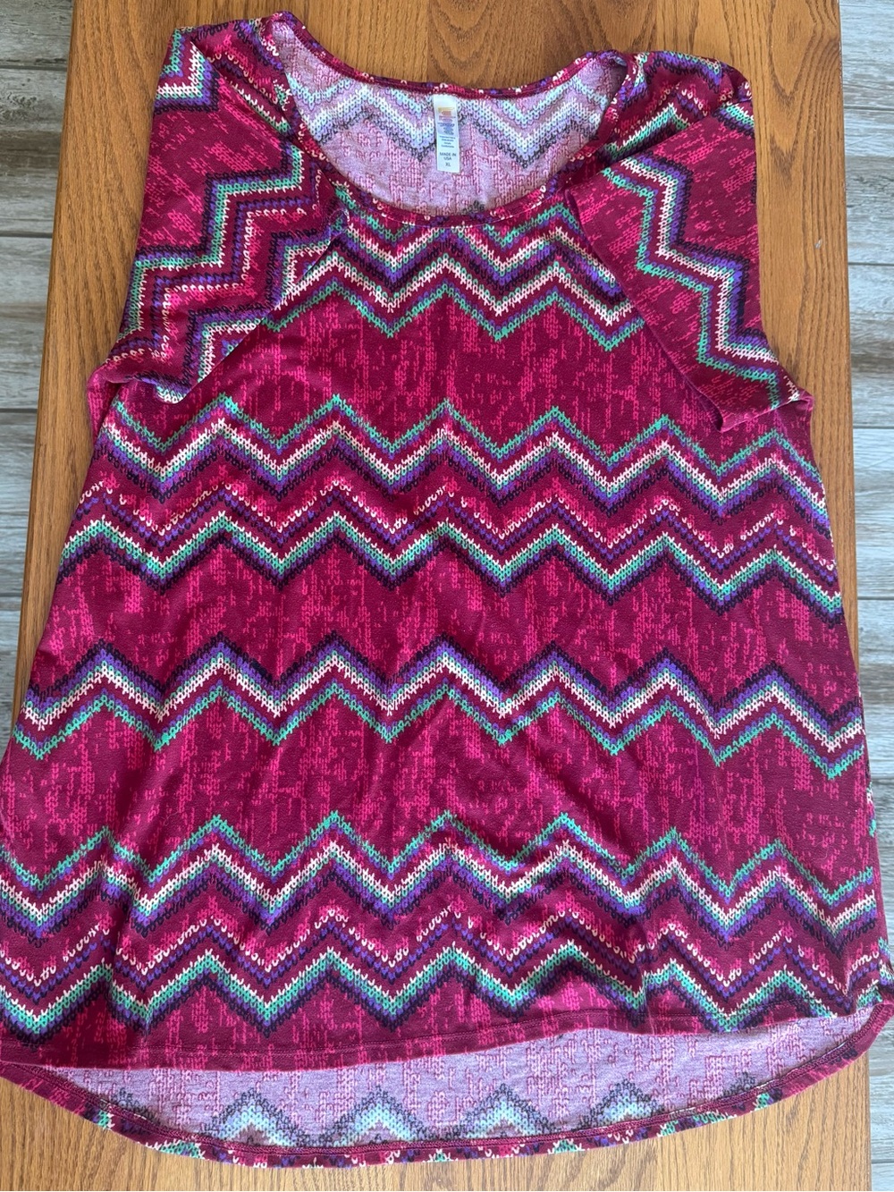 LuLaRoe Pink Chevron Print Top